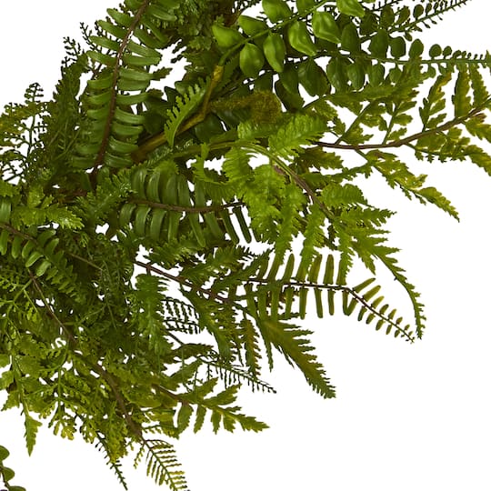 24” Mixed Fern Wreath